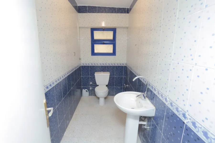 شقة للايجار 230م لوران (شارع أبوقير الرئيسي)