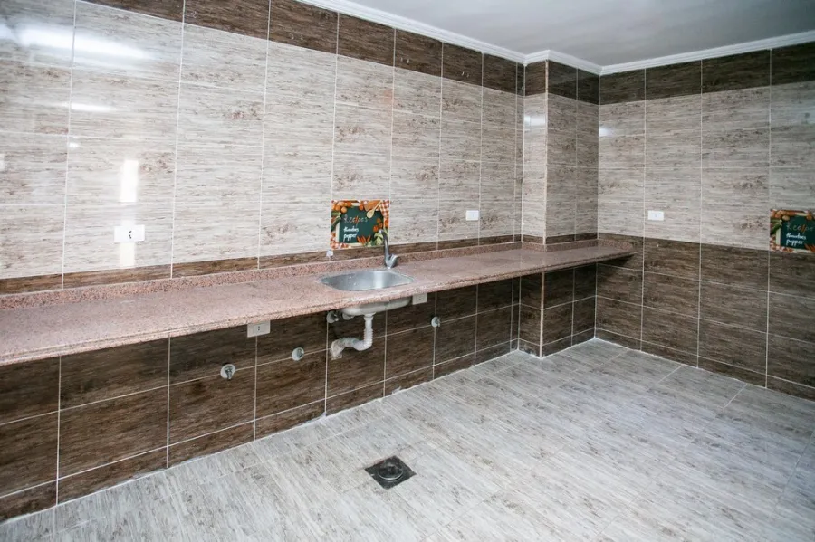 شقة للإيجار200م سبورتنج ( ش أحمد علام )