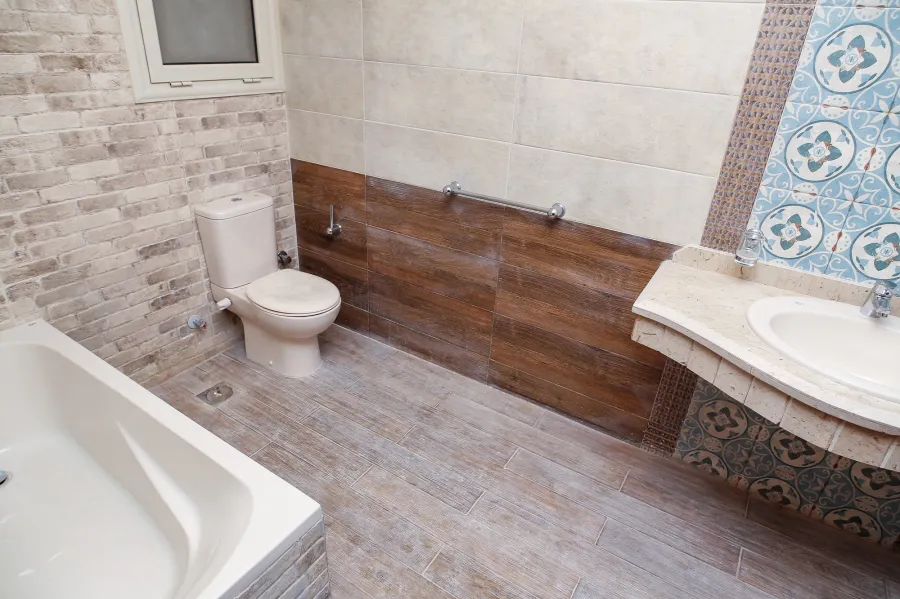 شقة للبيع 225م جناكليس (ش أبوقير - برج اوبال - السلام انتربيلد)