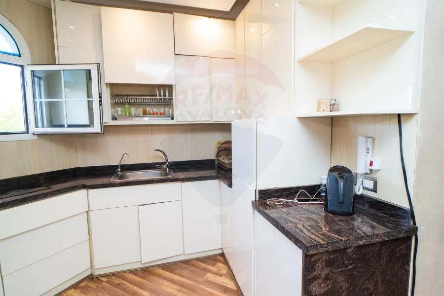 فيلا للإيجار المفروش 1,100  م كينج مريوط (متفرع من طريق الكافوري)