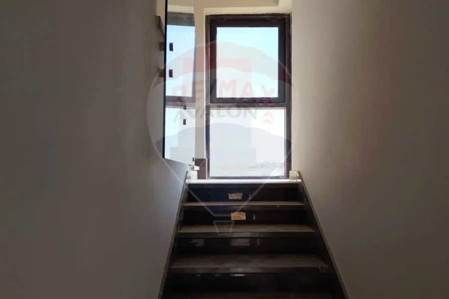 استلام فوري فيلا ستاند الون للبيع 330 م  (اكتوبر - O West)