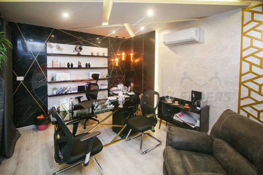 Administrative apartment for sale 185 m Smouha (Fawzy Moaz St. - Brand Building)