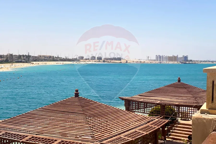 شاليه للبيع (مارينا 5 ) 120 م - صف أول بحيرة