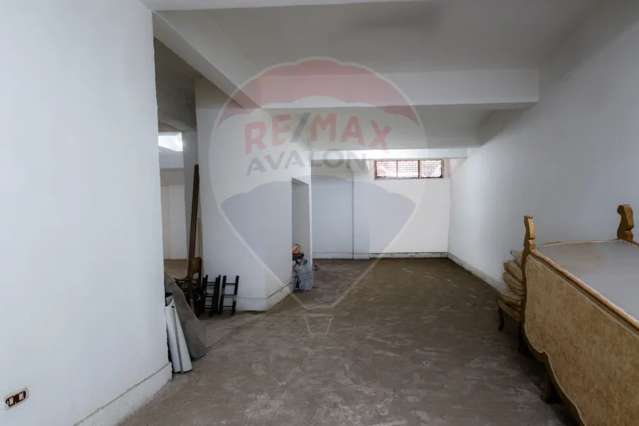 Commercial shop for rent 340 m Miami (In front of El Sherif Markets)