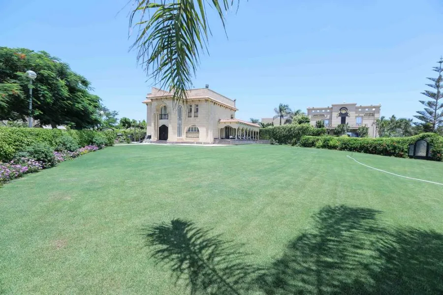 فيلا مستقلة فاخرة  2000م للبيع بلسان الوزراء