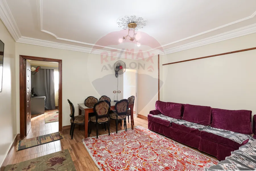 Apartment for sale 180 m Janaklis (steps from the tram - near Fathallah)