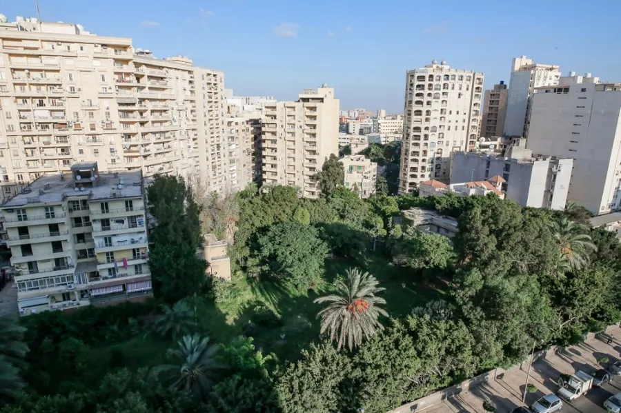 شقة للبيع 290م سموحة ( ش ألبرت الاول - أبراج دلتا لايف )