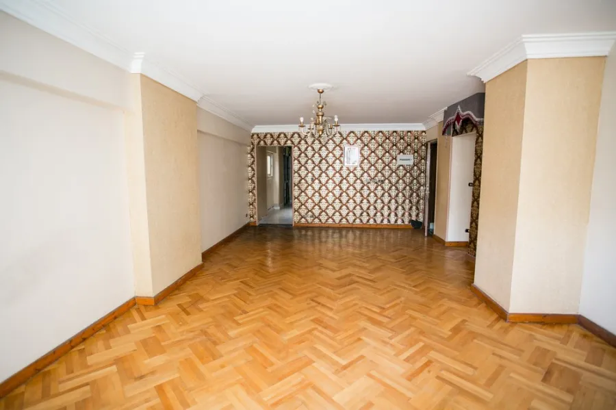 Apartment for Salae 250m Gleem (Near To Korneish)