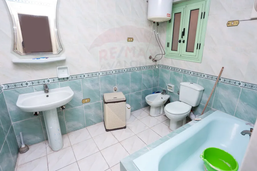 Apartment for Sale 300 m Gleem (Directly on Sea)