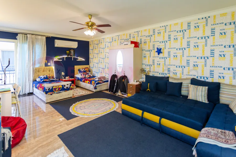 شقة للبيع 204 م سموحه (انطونيادس سيتي)