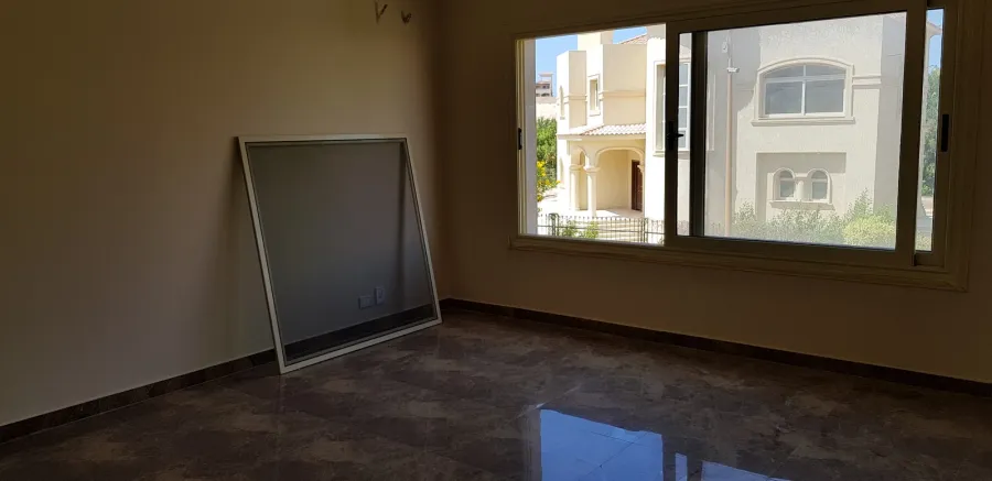 فيلا للإيجار370م كينج مريوط (كومباوند أليكس ويست - مطلات الجولف)