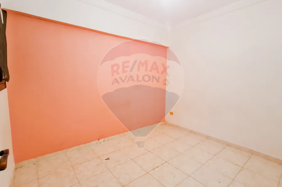 شقة للايجار 120 م الابراهيمية (خطوات من مول لاجيتيه)