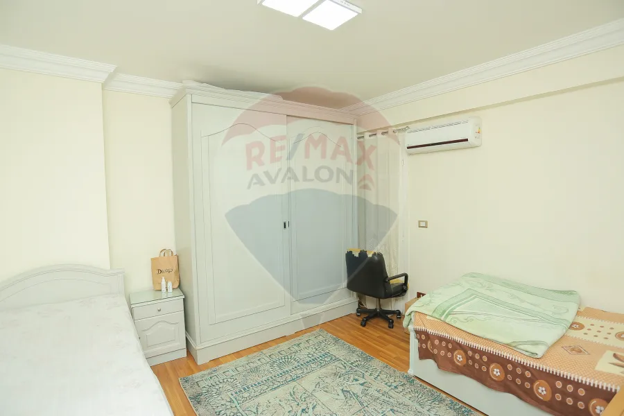 Apartment For Sale 215 m Roushdy (Aziz Shnouda Tower)