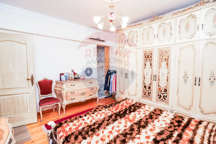 Apartment for Sale 160 m Fleming (Ahmed Basha Tork St - Steps from the Faculty of Physical Education.)