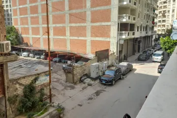 شقة للايجار المفروش 155 م سموحة (ش الصفا متفرع من ش آدمون فريمون)