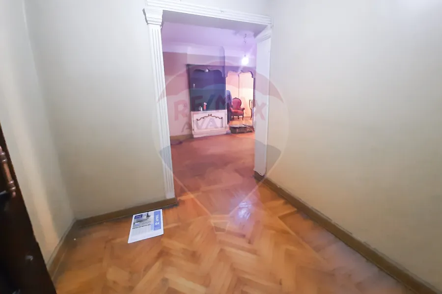 شقة للايجار 130 م سان ستيفانو ( خطوات من الترام )