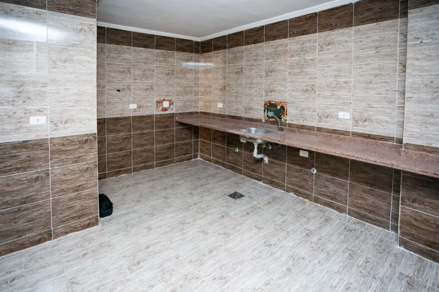 شقة للإيجار200م سبورتنج ( ش أحمد علام )