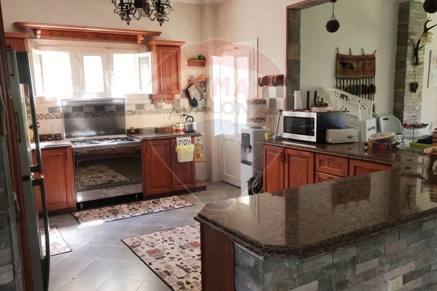 فيلا للبيع (كرير لاجون) 365 م