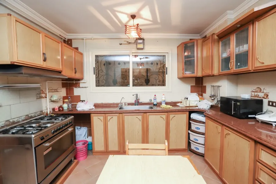 شقة للبيع 230م سان ستفانو