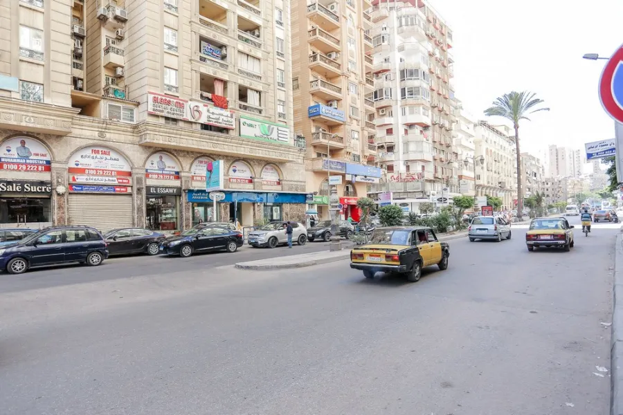 Commercial Property For Rent 615m Smouha