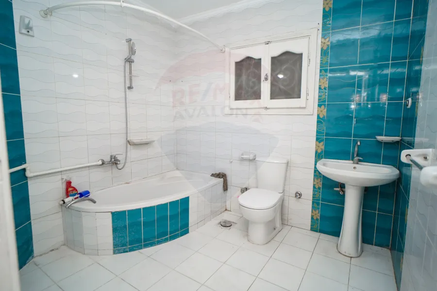 شقة للبيع 145 م سيدي جابر (على الترام)