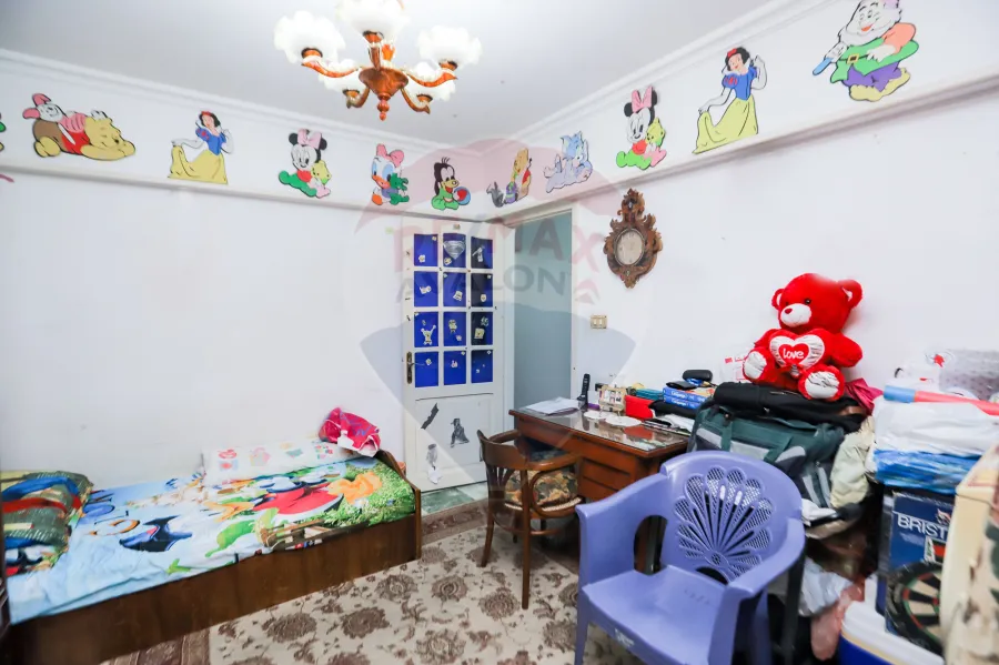 Apartment for sale 160 m Louran (Steps from abo qeer st & Teram.)