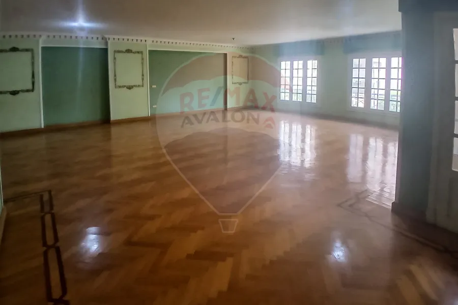 شقة للبيع 360 م جناكليس (ش ذو الفقار)