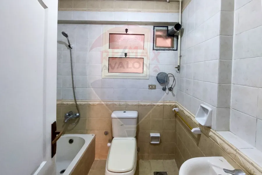 Apartment for rent 165 m Smouha (Tutankhamun St.)