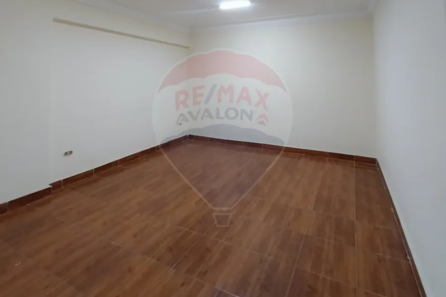 Administrative unit for rent 50 m Sporting (Delta St.