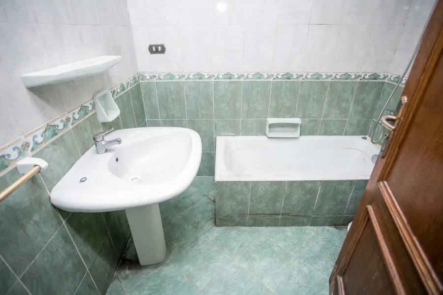 Apartment for Salae 250m Gleem (Near To Korneish)