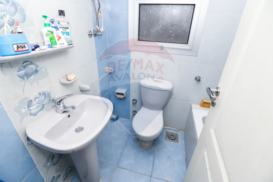 Apartment For Sale 125 m Smouha ( Next to Faros University)