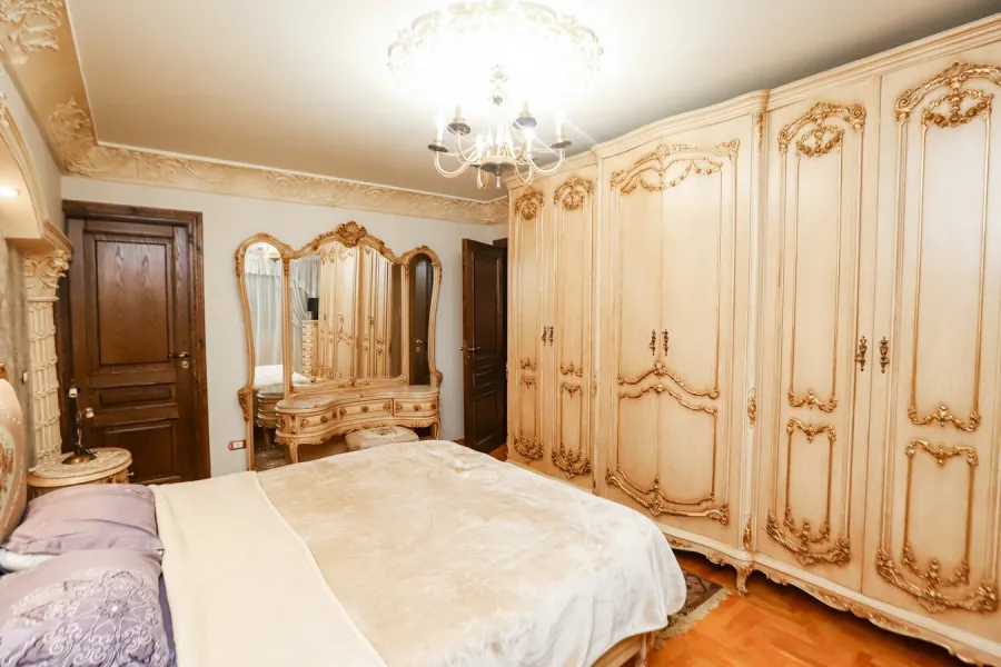 Apartment For Sale 215m Smouha (Naser Mousque St.)