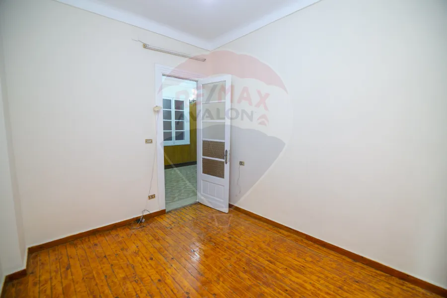 Apartment for sale 140 m Sporting (Omar Lotfy St.)