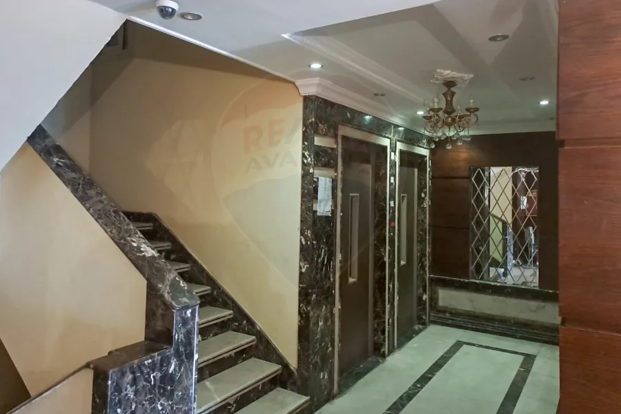 شقة إداري للبيع 150 م سموحة الجديدة (بجوار نادي الإتحاد) - تصلح سكني