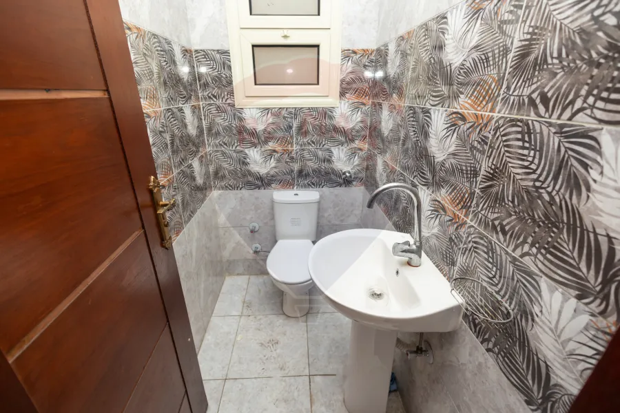 شقه للبيع 145 م سيدي بشر (خطوات من ش جمال عبدالناصر و ش العيسوي)