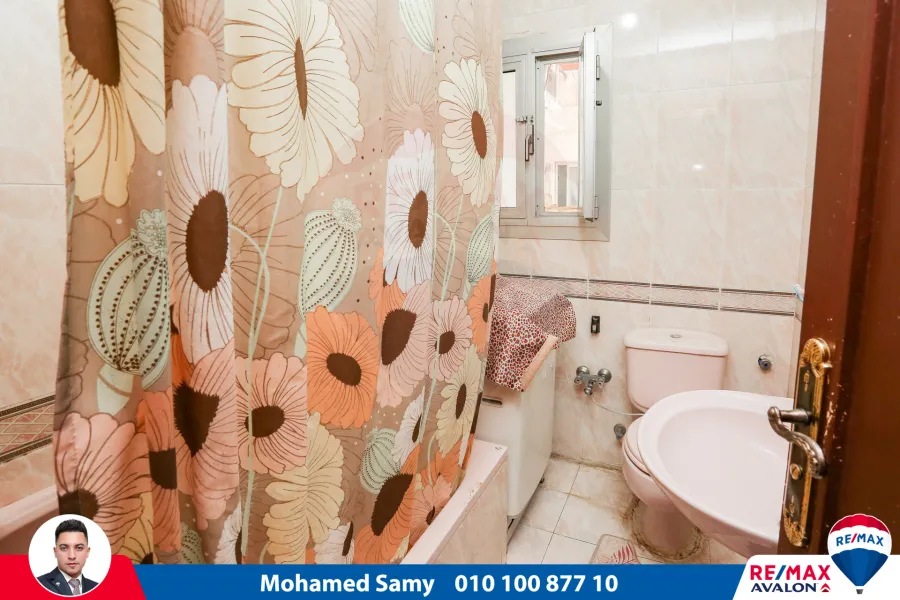 شقة بيع 170 م مصطفي كامل (علي الترام مباشرة)