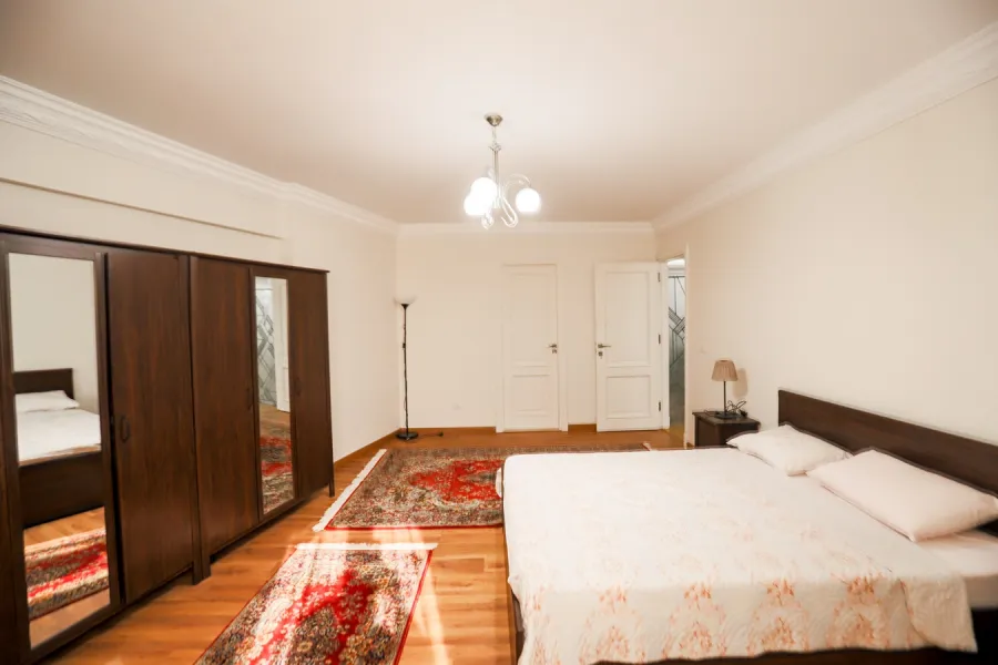 شقة للإيجار265م سموحة (ش بهاء الدين الغتوري)