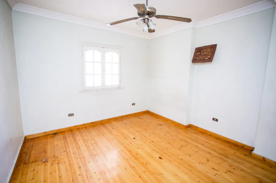 Apartment for Salae 250m Gleem (Near To Korneish)