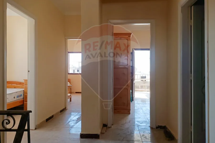 فيلا ستاند الون للبيع (رأس الحكمة سور بسور مع هايد بارك وسى شل) 300 م