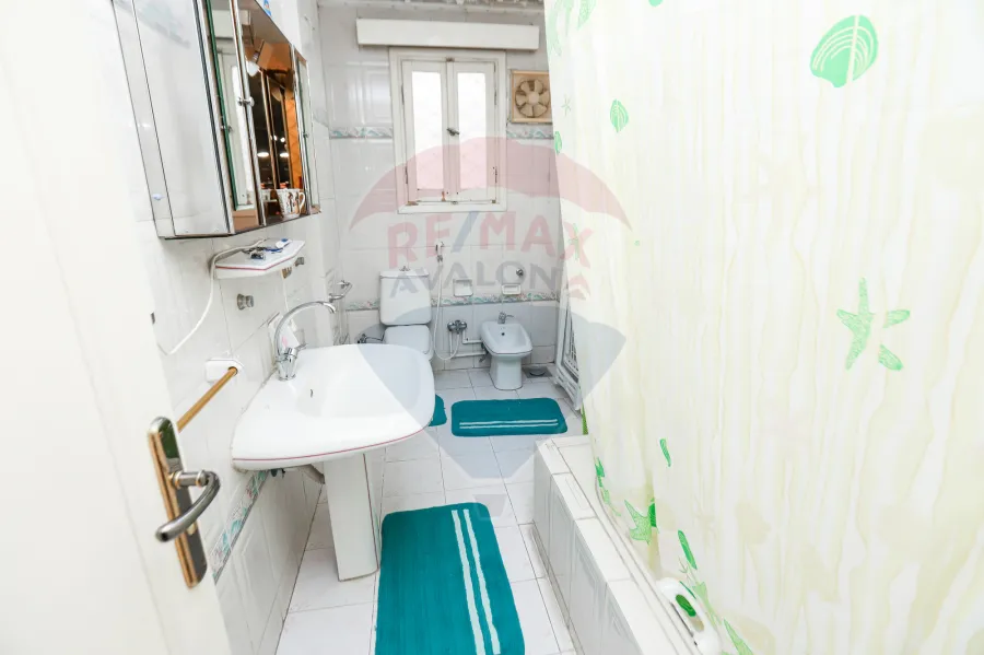 شقه للبيع 350 م لوران ( شارع شعراوي - ابراج الوطنيه )