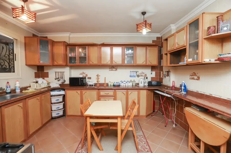 شقة للبيع 230م سان ستفانو