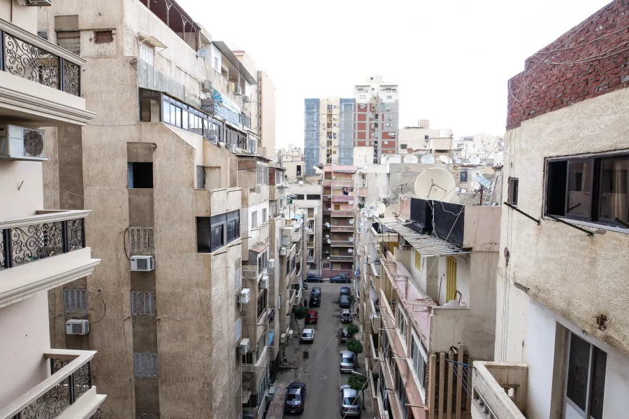 شقة للبيع 225م جناكليس (ش أبوقير - برج اوبال - السلام انتربيلد)