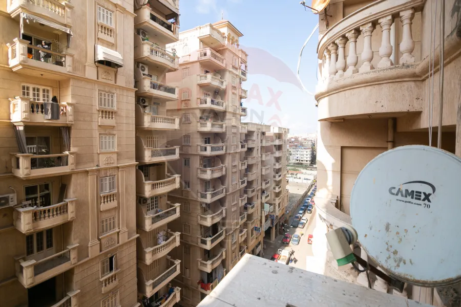 شقة للبيع 200 م سموحة (ش النصر)