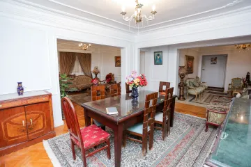 شقة للبيع 225 م ستانلي ( ش عبد العزيز فهمى - خطوات من البحر )