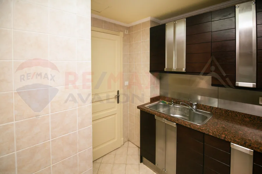 شقة للإيجار المفروش 136 م سان ستيفانو (الفورسيزون)