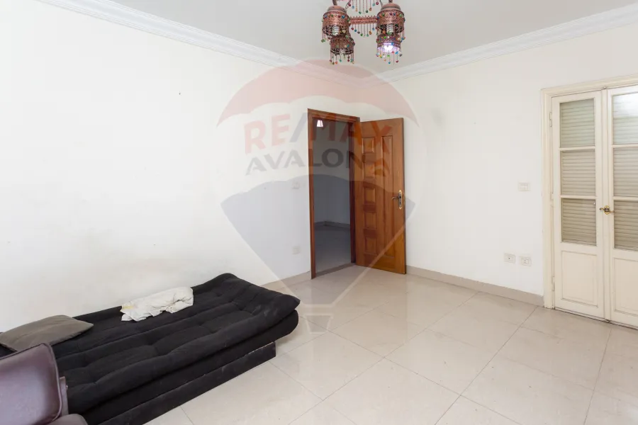 Administrative apartment for sale 163 m Camp Shizar (Main Port Said St.- Brand Building)