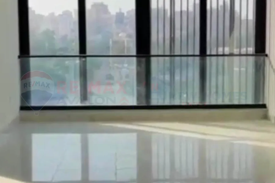 شقة للبيع 265 م سبورتنج (امام نادي سبورتنج مباشرة)