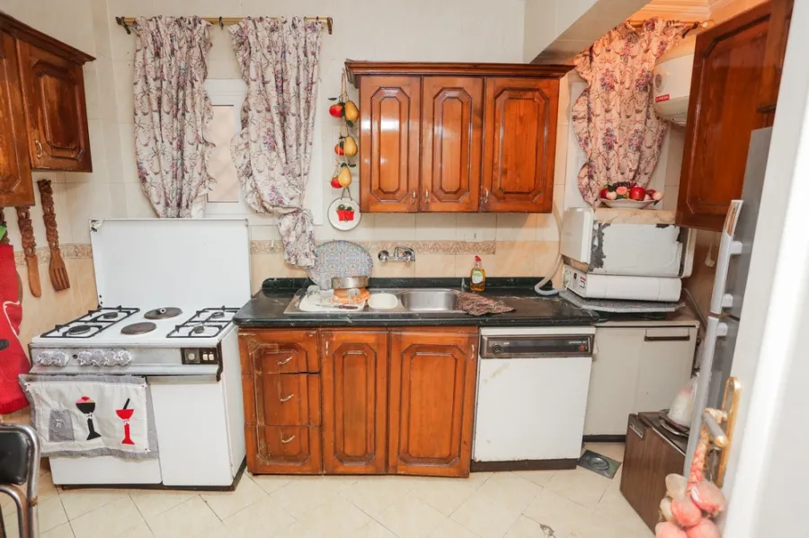 Apartment For Sale 175m El-Saraya (El-Giesh Road)