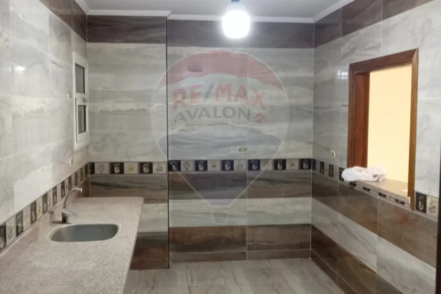 Apartment for sale 192 m Shatby (Mohamed Shafiq St.)