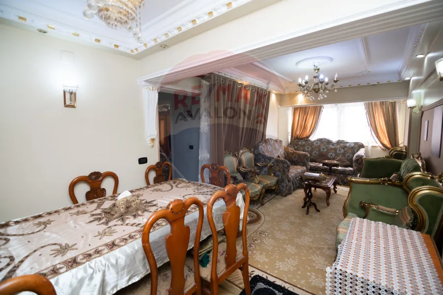 شقة للبيع 130 م محرم بك (ش الرصافة الرئيسي)